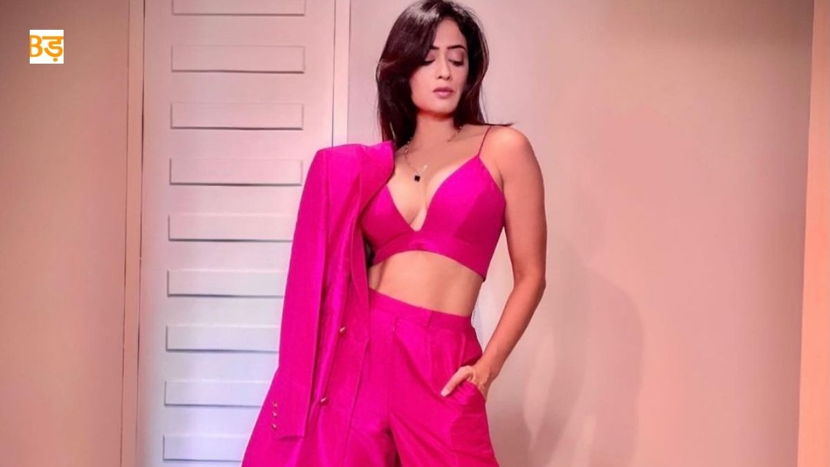 Shweta Tiwari in Hot Pink Pantsuit